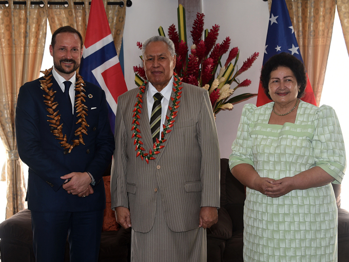 Kronprins Haakon i møte med Samoas statsoverhode og førstedame. Foto: Sven Gj. Gjeruldsen, Det kongelige hoff